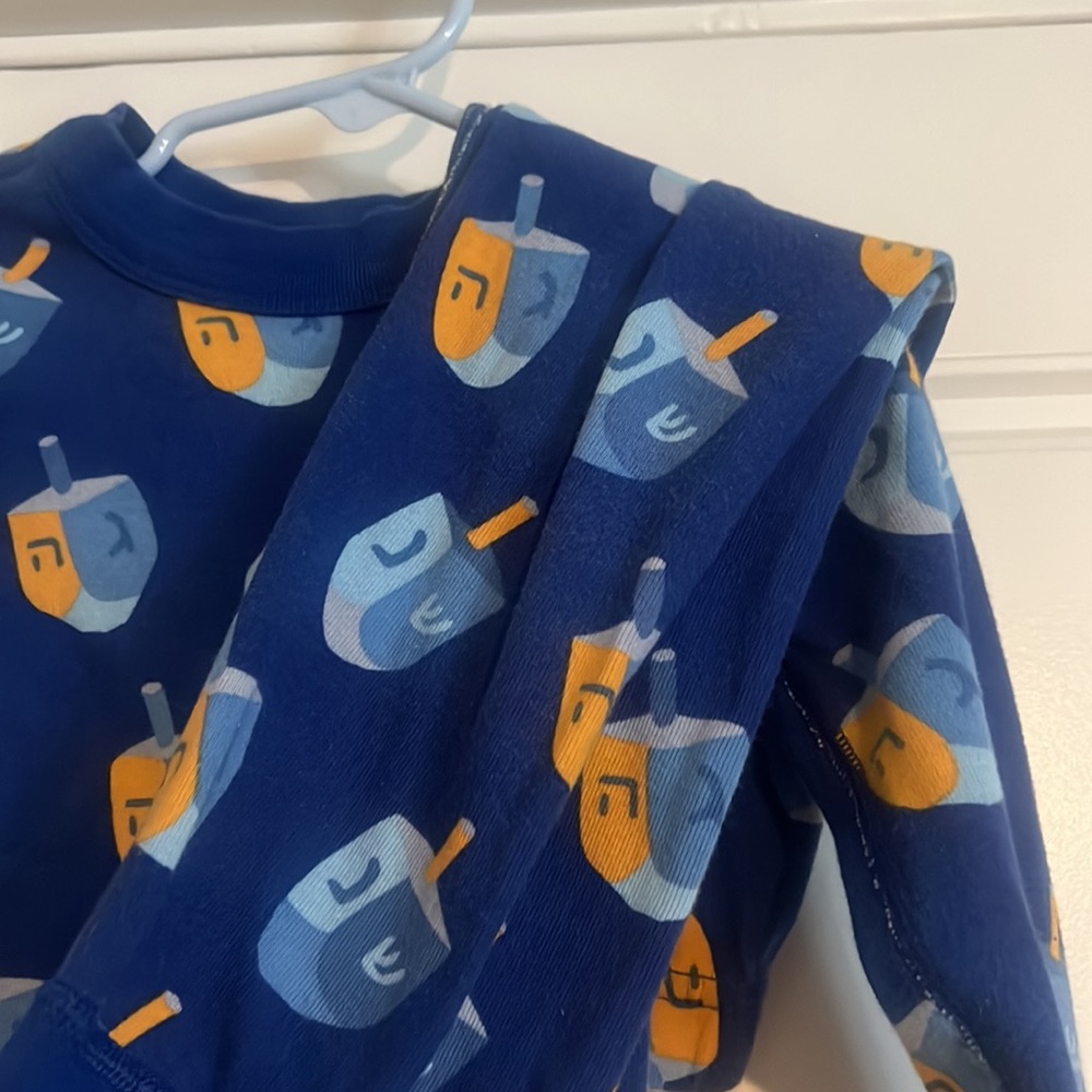 Hanna Andersson Hanukkah Dreidel Long Pajama Set Size 3T 8 Little Sleepies posh - Picture 2 of 4